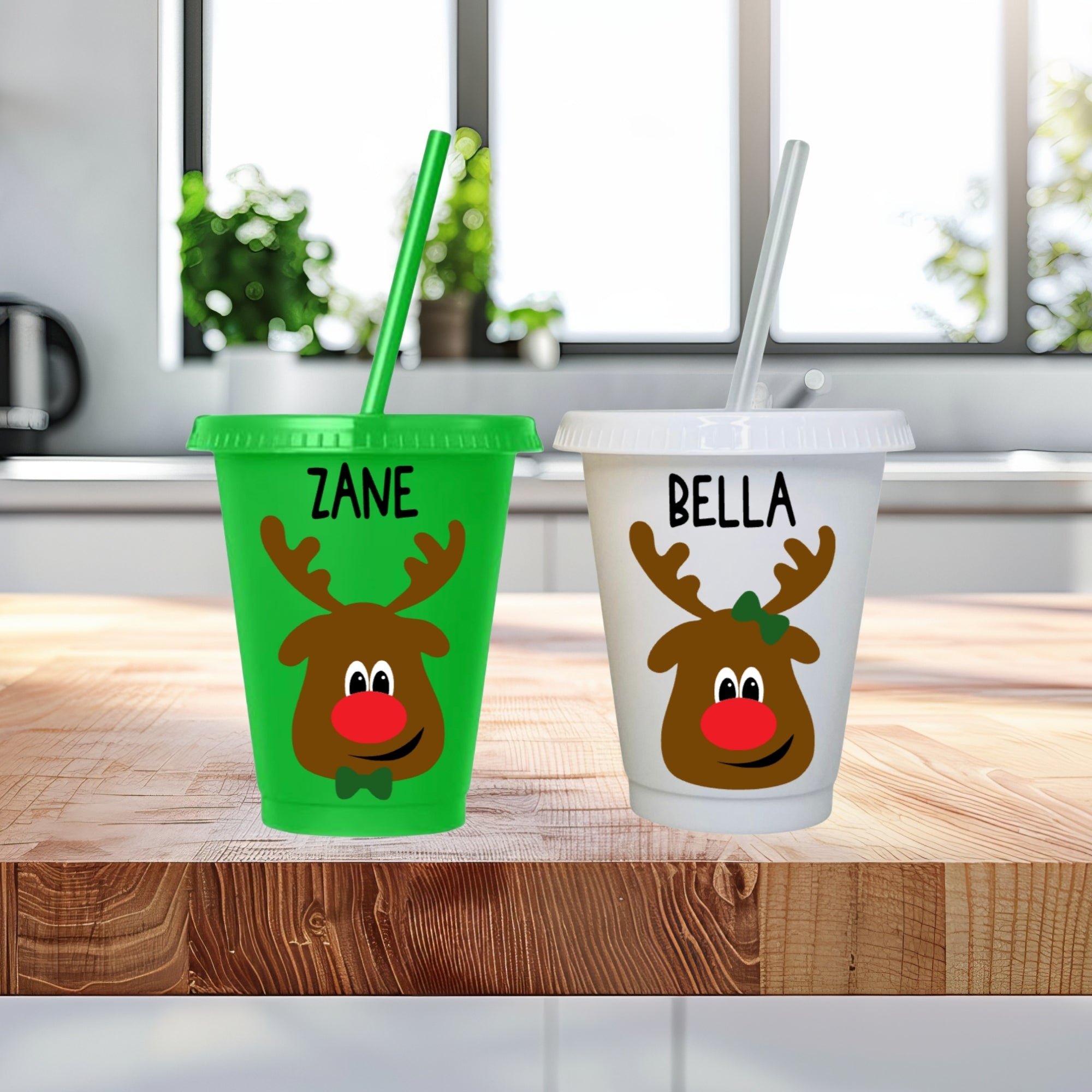 Personalized green and white reindeer kids cups with custom names, Christmas gifts for toddlers and preschoolers